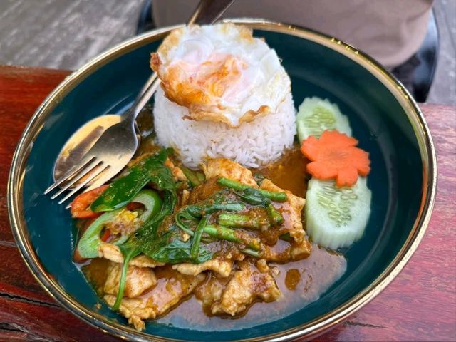 A Taste of Phatthalung: Lanna Waterside’s Scenic Charm