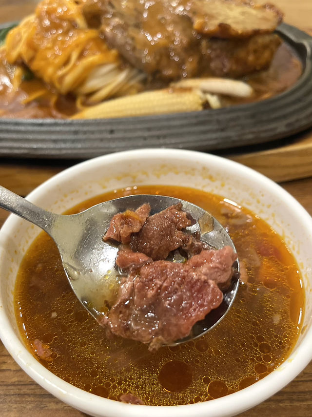 夜市街頭牛排的童年歡愉 💕六合夜市
