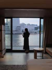 海に包まれる静けさ ― インターコンチネンタル横浜Pier 8 宿泊記