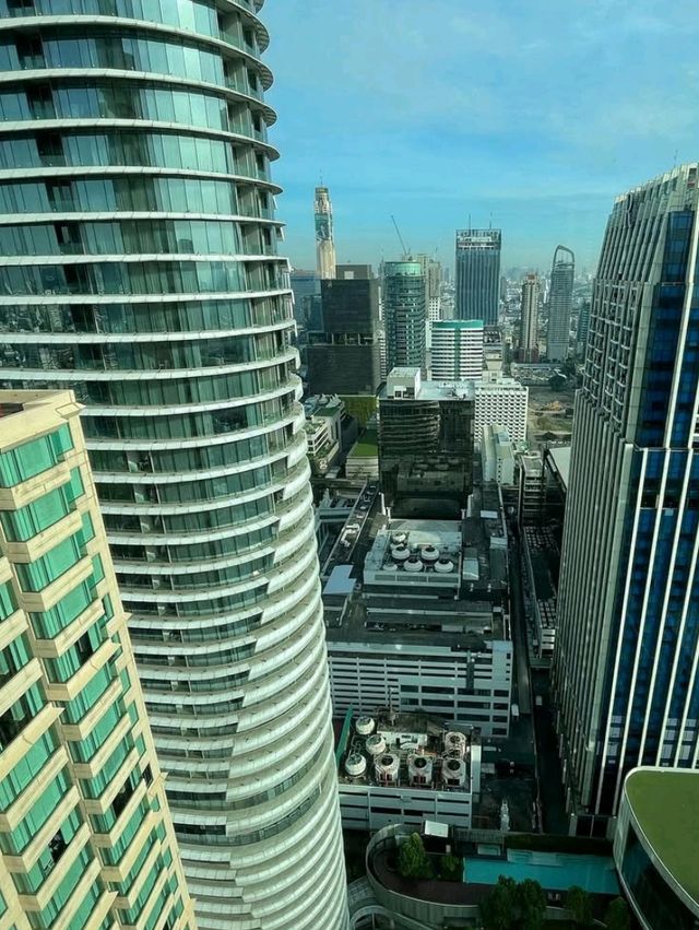 🏨 Grande Centre Point Ratchadamri – Bangkok Bliss in Every Detail 🌆✨