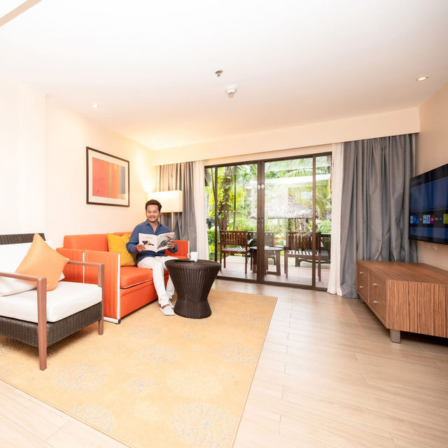 Holiday Inn Phuket Surin Beach Resort