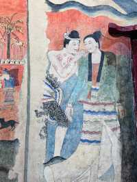 タイにある“愛をささやく”壁画