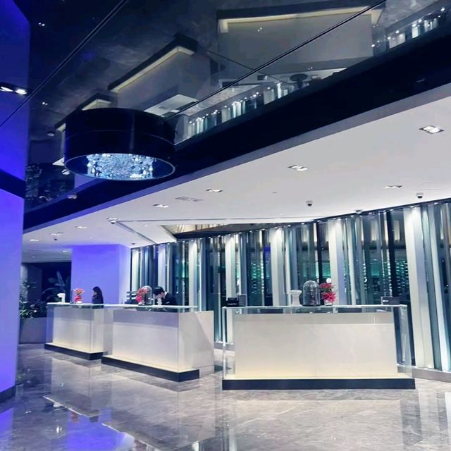 香港奢華親子酒店推薦：香港美麗華酒店，使用trip.com預定享受最大優惠