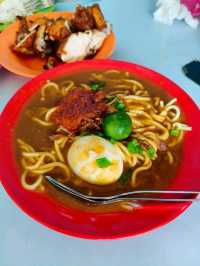 A Must-Try in Muar: Restoran Baba's Fried Chicken, Curry & Sambal Sensation!