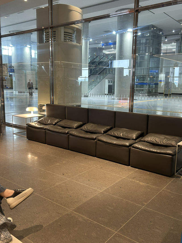 🚉 여행의 시작과 끝을 편안하게, 오송역 라운지🤍