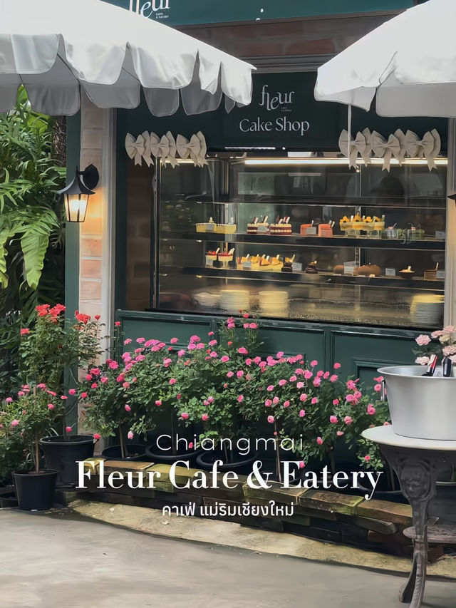 Fleur Cafe & Eatery คาเฟ่สไตล์สวนอังกฤษในแม่ริม