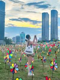 Check in ngọn đồi chong chóng siu xinh mới toanh vừa xuất hiện tại Sài Gòn 📸