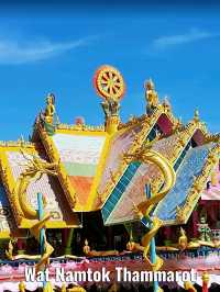วัดน้ำตกธรรมรส โบสถ์กลางน้ำสีชมพู