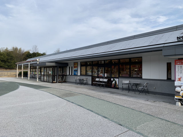 🚗 Rest & Recharge at Kamiita Service Area (Westbound)
