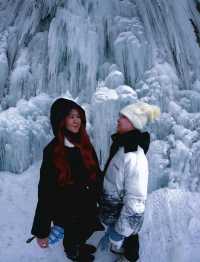 น้ำตกน้ำแข็งสุดว้าวใน Snow Valley
