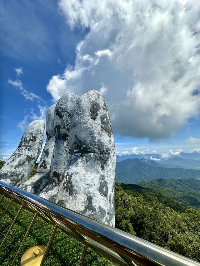 Garden of Heaven behind the Golden Bridge
