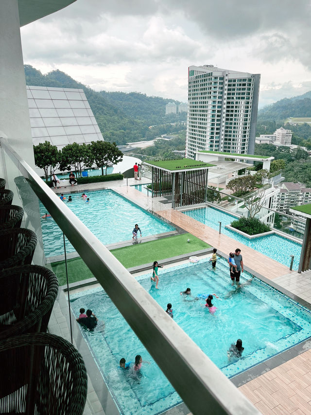 Skyline Soak & Scenic Reps: Genting’s Elevated Escape