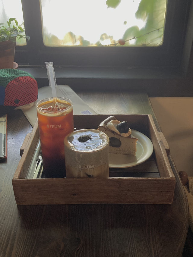 밤치즈케이크가 맛있었던, 군산카페 틈