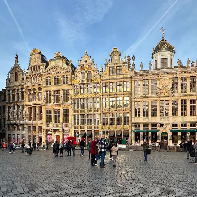 Grote Markt at Golden Hour: Brussels’ Living Postcard Comes Alive