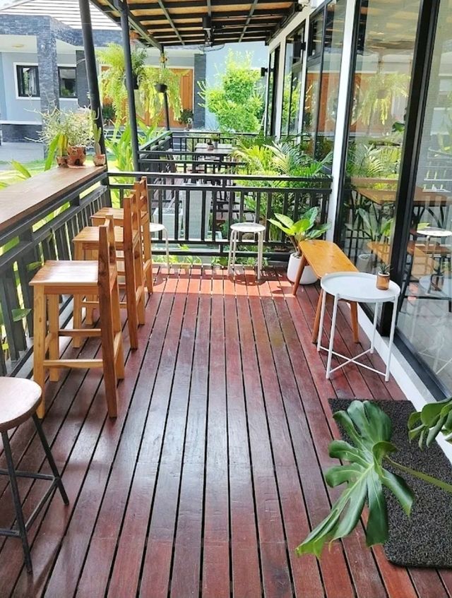 Rada Coffee House Samui คาเฟ่เล็กๆ แสนอบอุ่น