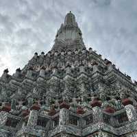 Wat Arun (Temple of Dawn)
