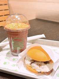 Shake Shack 杜拜朱古力開心果奶昔‼️超好飲🔥