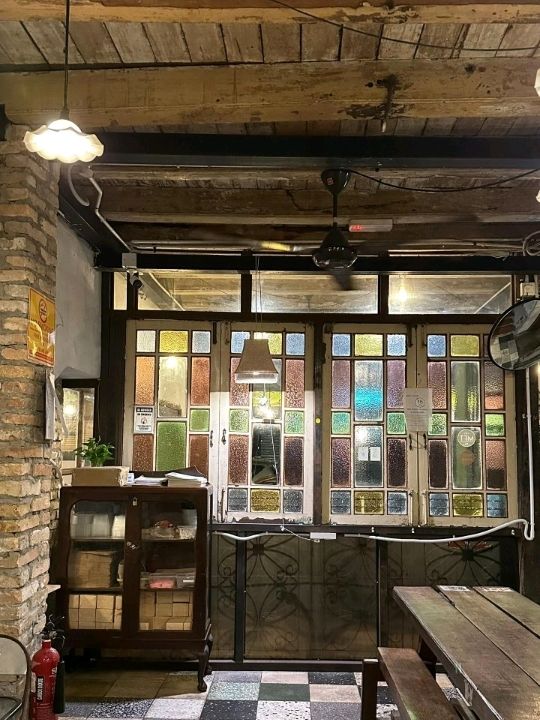 Kleptokrat KL: Where Vintage Vibes Brew with Bold Flavour