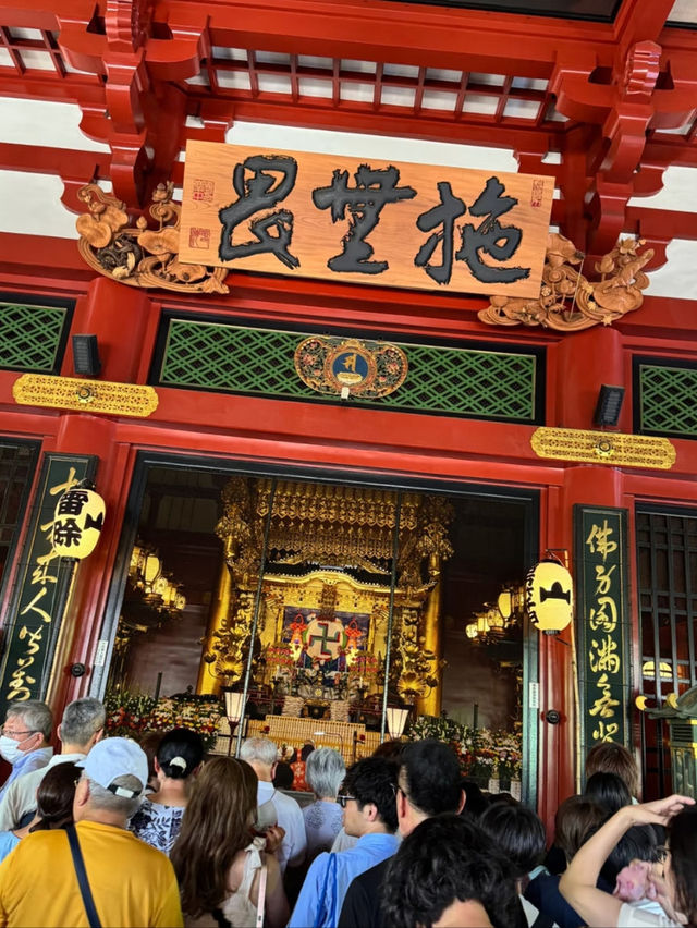 From Thunder Gates to Tranquility: The Magic of Sensō-ji
