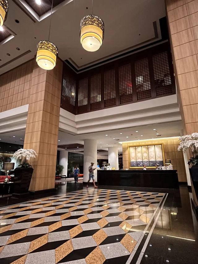 Bangkok’s Warmest Welcome, Stay Century Park