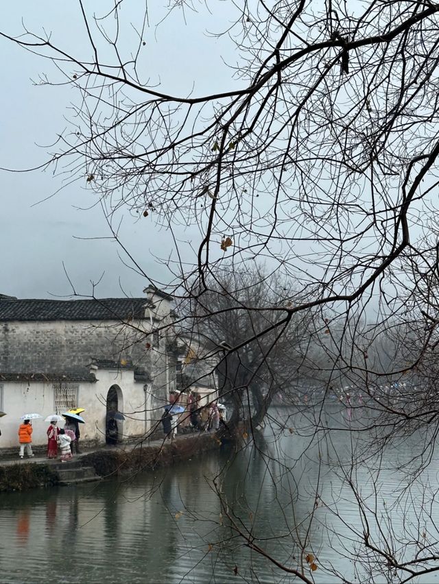 Tranquil Heart of Huizhou: A Journey to Hongcun