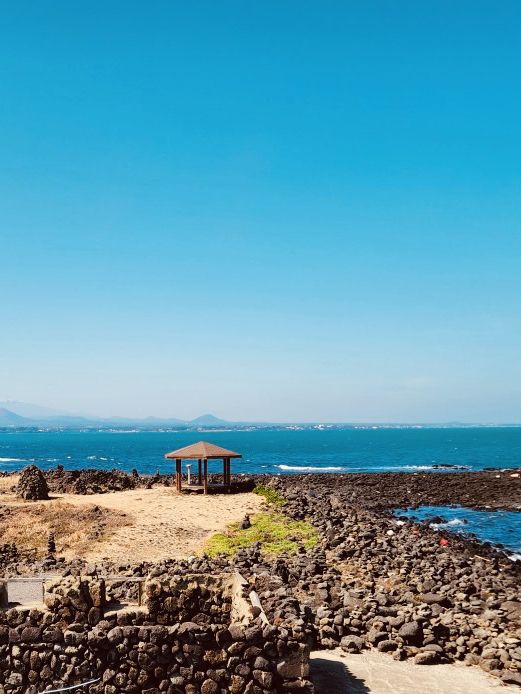 A Serene Spot for Ocean Views and Tranquil Reflection