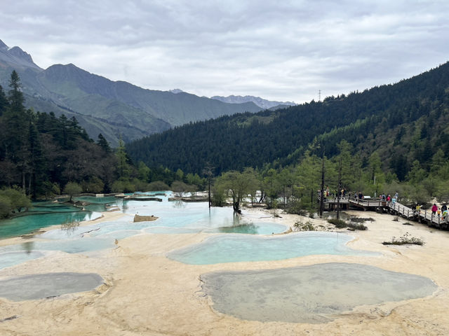 🐉 Huanglong Scenic Area 黄龙风景区 | China’s Fairyland in the Mountains
