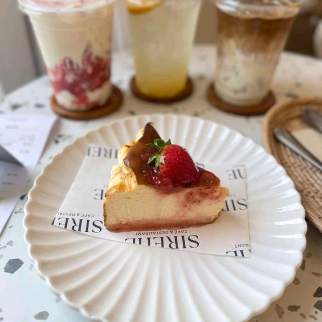 Sirene Cafe & Restaurant จ.หาดใหญ่