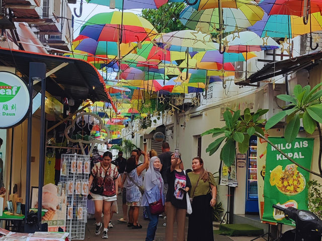 George Town – A Colorful Walk Through Street Art 🎨🖼