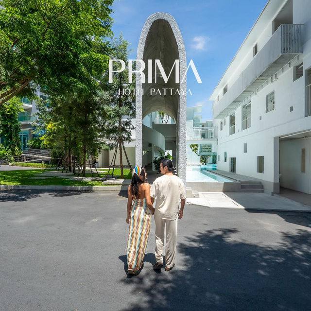 ที่พักพัทยาล้อมรอบด้วยสระว่ายน้ำสุดมินิมอล 🏝️
