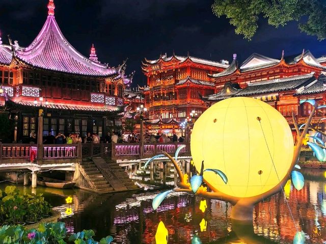 Enchanted Lights: Yu Garden Nights