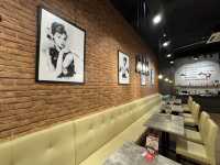 🍽️ Anmour Cafe Eko Botani – Comfort Food Before a Relaxing Night