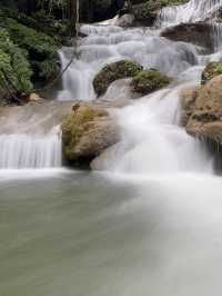 น้ำตกลับที่เขาว่ากัน มันสวยจับใจ น้ำตกผาตาก