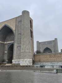 Samarkand Chronicles: From Registan Nights to Samsa Delights