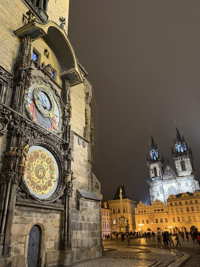 Timeless Wonder of the Old Town – My Visit to the Prague Astronomical Clock Timeless Wonder of the Old Town – My Visit to the Prague Astronomical Clock