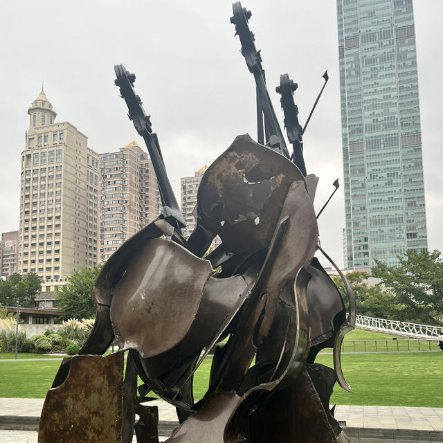 🎨 Jing’an Sculpture Park — Where Art Meets Urban Green