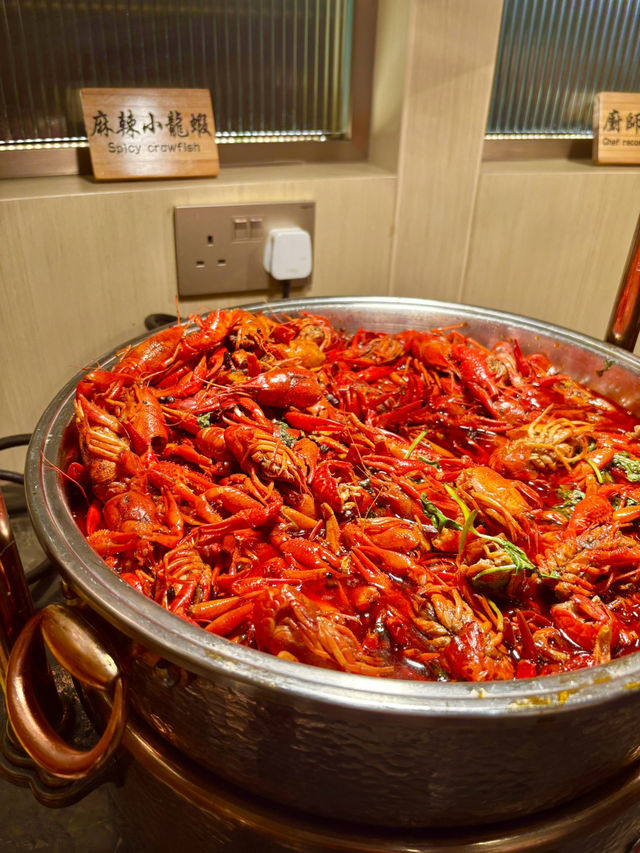 全港獨家！牡丹蝦奄仔蟹任食放題