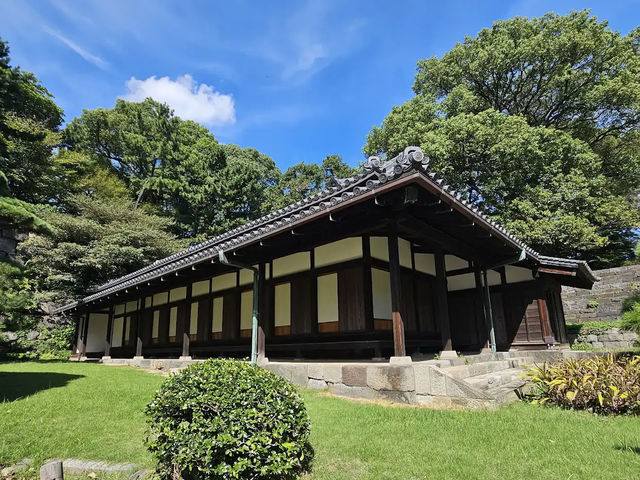 Imperial Palace East National Gardens