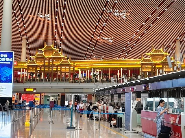 第一次來到腹地廣大的北京首都國際機場🛬 第一次來到腹地廣大的北京首都國際機場🛬