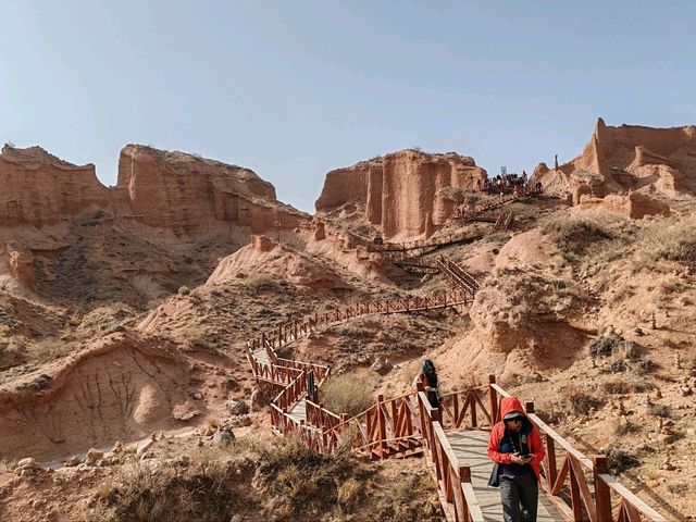 Amidst the Gobi Danxia: A Trail Through Silence Amidst the Gobi Danxia: A Trail Through Silence