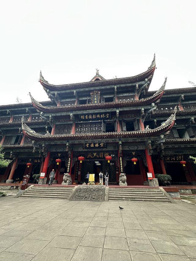 8 Days in Chengdu