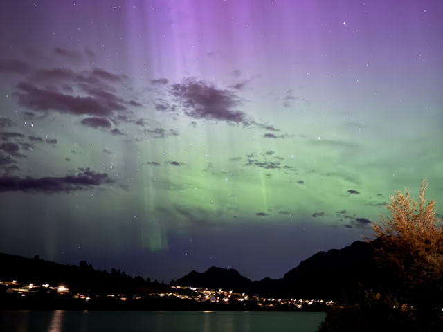 【南半球の奇跡】クイーンズタウンで見るオーロラ✨