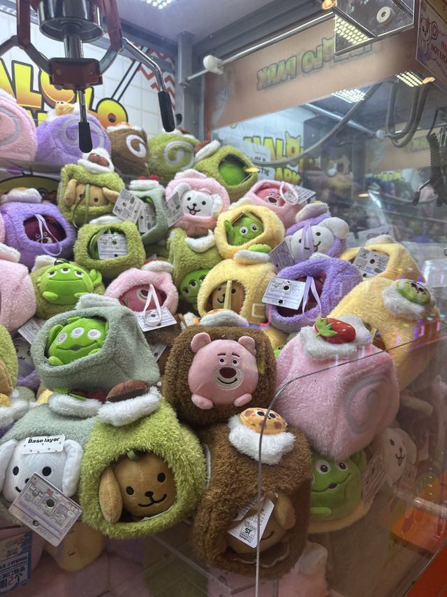 The Ultimate Claw Machine Paradise at Sunway Pyramid 🎡🕹️ The Ultimate Claw Machine Paradise at Sunway Pyramid 🎡🕹️