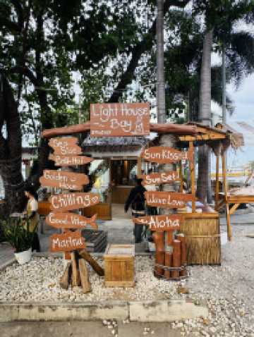 Lighthouse Bay พัทยา จุดเช็คอินชิลริมทะเลแบบคูลๆ