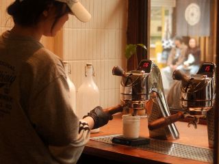 Enjoying Coffee at the Famous Cafe Mahlkönig in Shanghai ☕🇨🇳