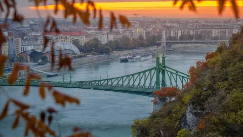 Gellért Hill & Liberty Bridge, Budapest, Hungary — traveler post in Pest