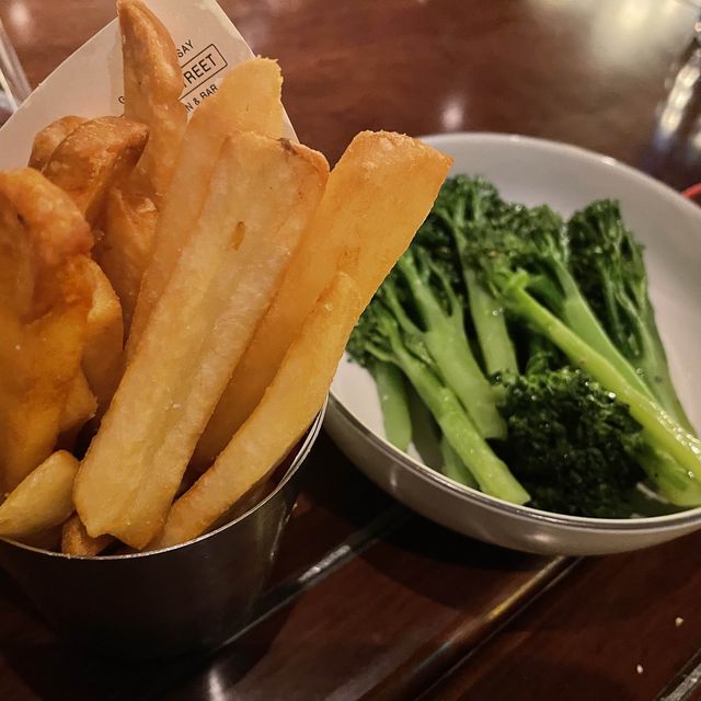 Gordon Ramsey- Bread Street kitchen- Sanya 