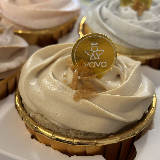 【超抵價！多倫多VaVa Designer Cakes周年慶，CAD$12食到6款Mini枕邊故事系列】