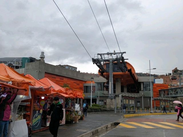 ラパス、中央駅前