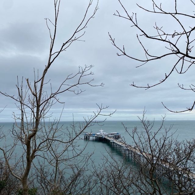 🌊 Seaside Serenity in Llandudno! 🏖️